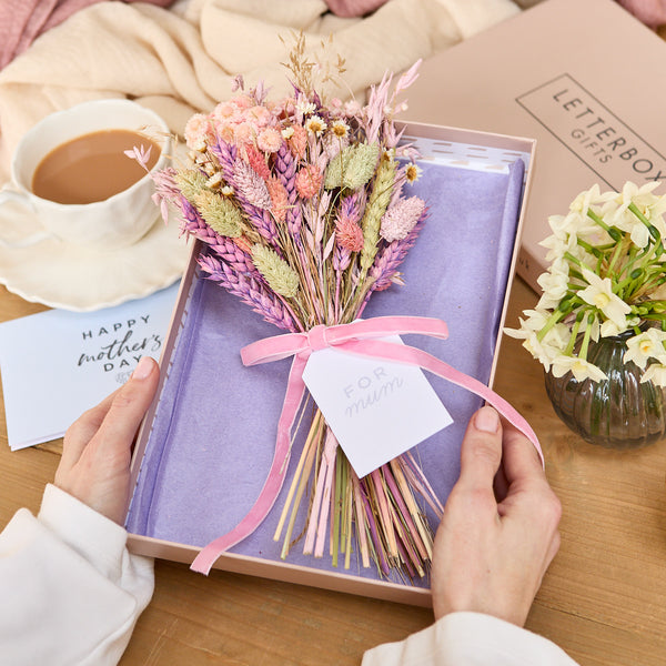Mother's Day Edition Dried Flower Bouquet – Letterbox Gifts